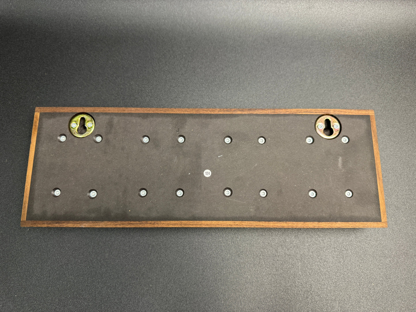 Messer oder Schlüsselleiste zur Wandbefestigung Nr. 124