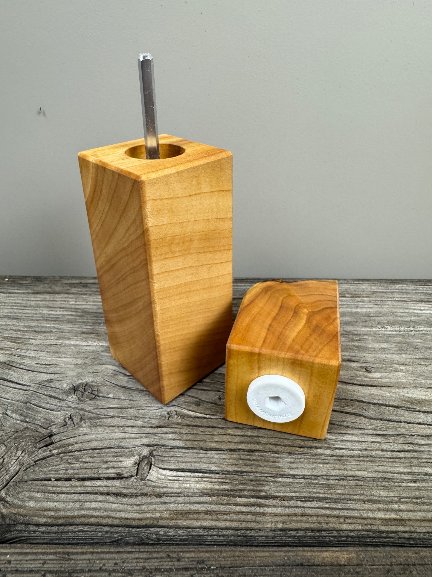 Salz oder Pfeffermühle Nr. 27