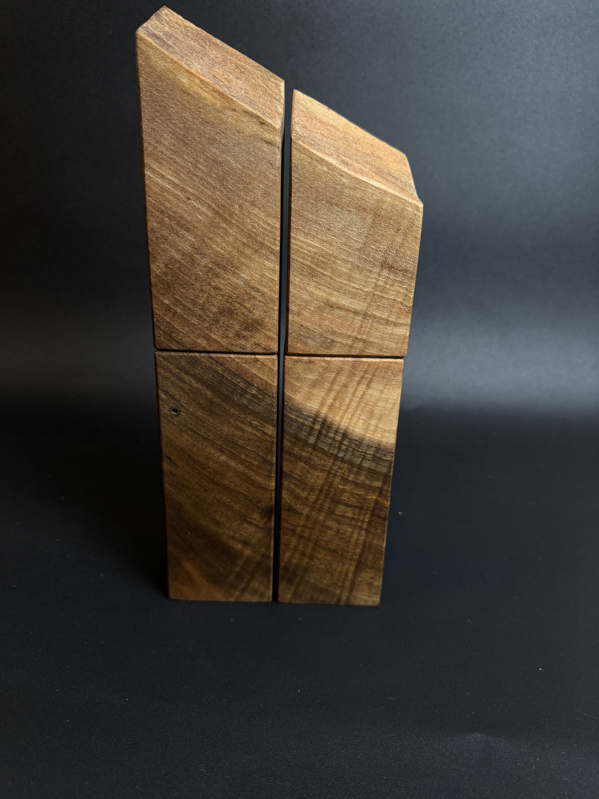 Gewürzmühlenpaar aus Nussbaum