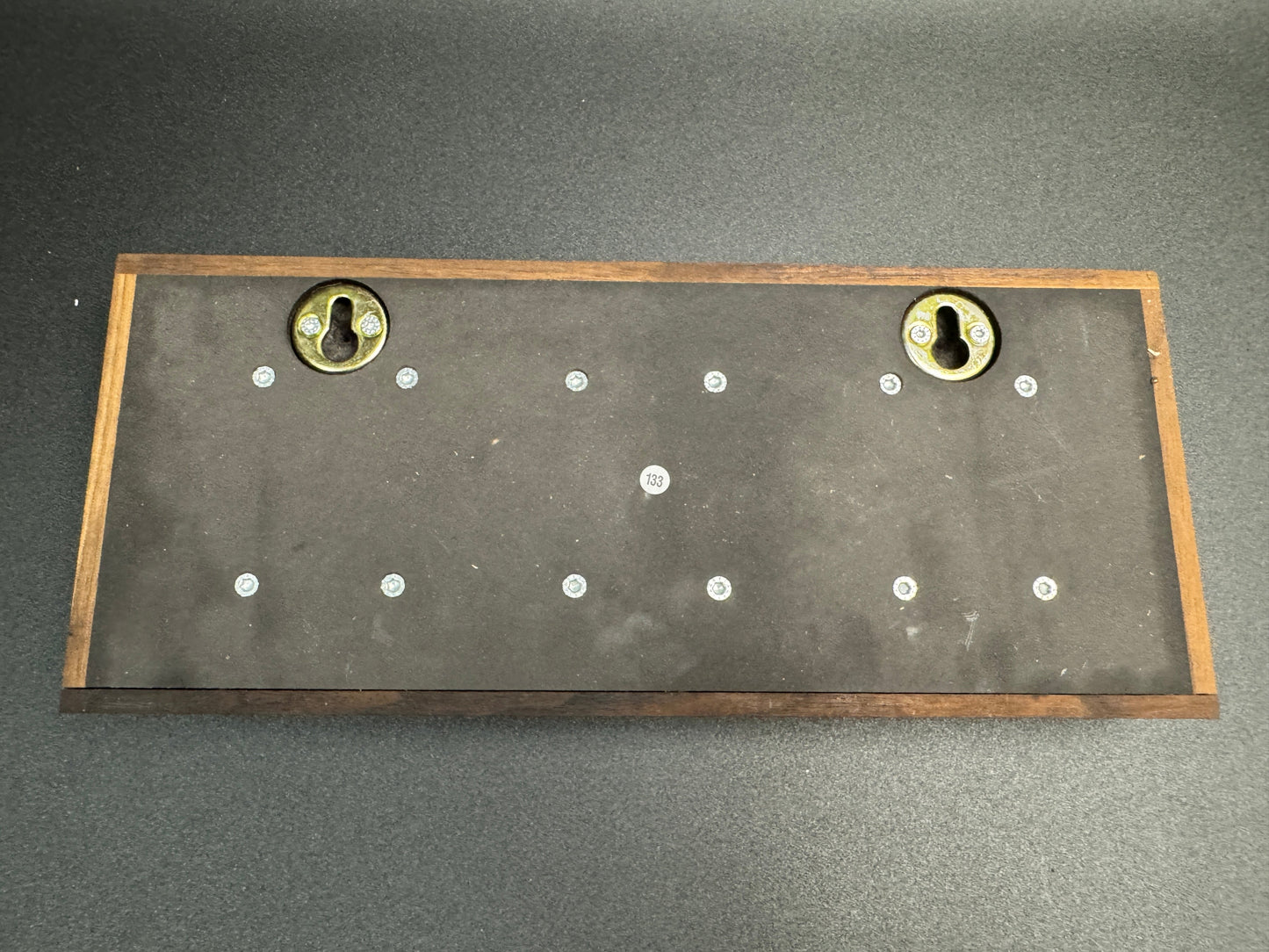 Messer oder Schlüsselleiste zur Wandbefestigung Nr. 133