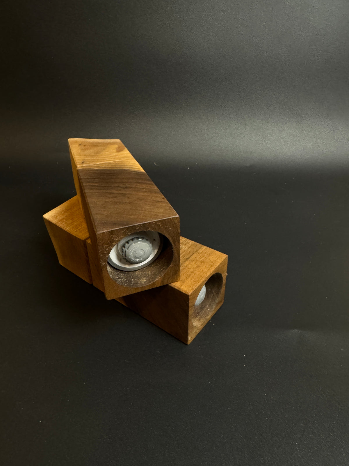 Gewürzmühlenpaar aus Nussbaum