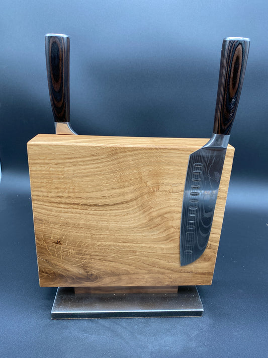 Magnetischer Messerblock für ca.  6-8  Messer aus schönem Eichenholz
